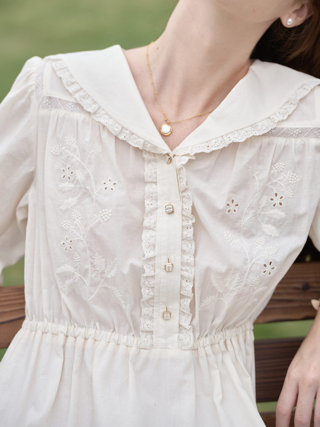 【Final Sale】Kaylani V-neck Raspberry Embroidered Lace Dress