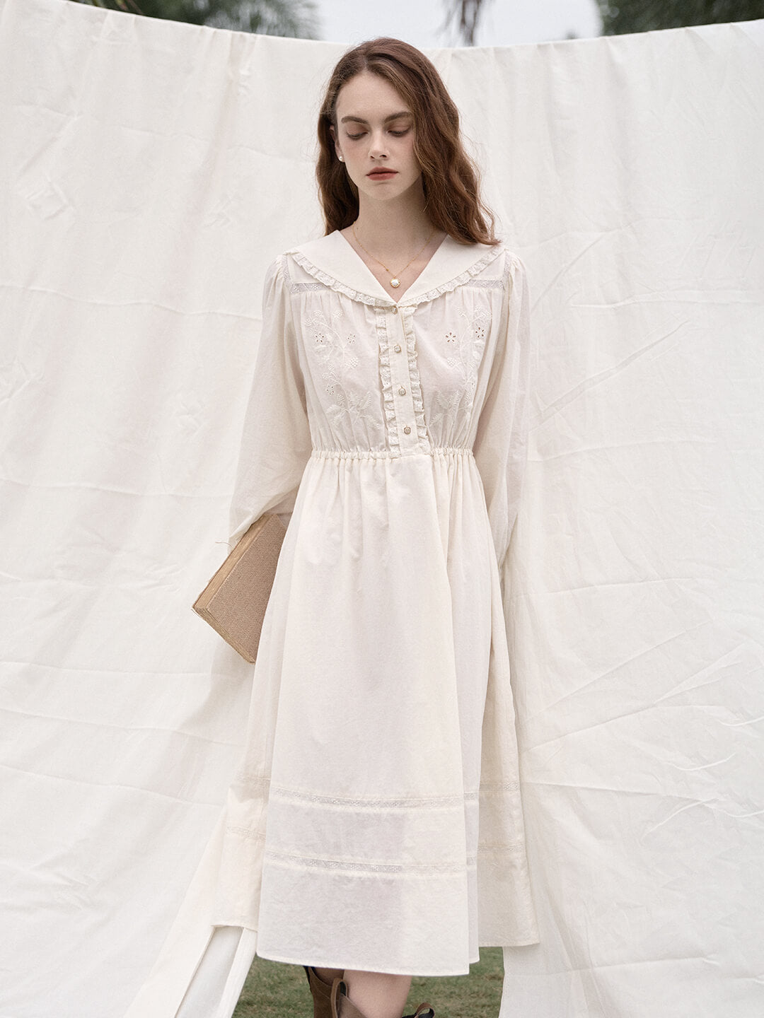 【Final Sale】Kaylani V-neck Raspberry Embroidered Lace Dress