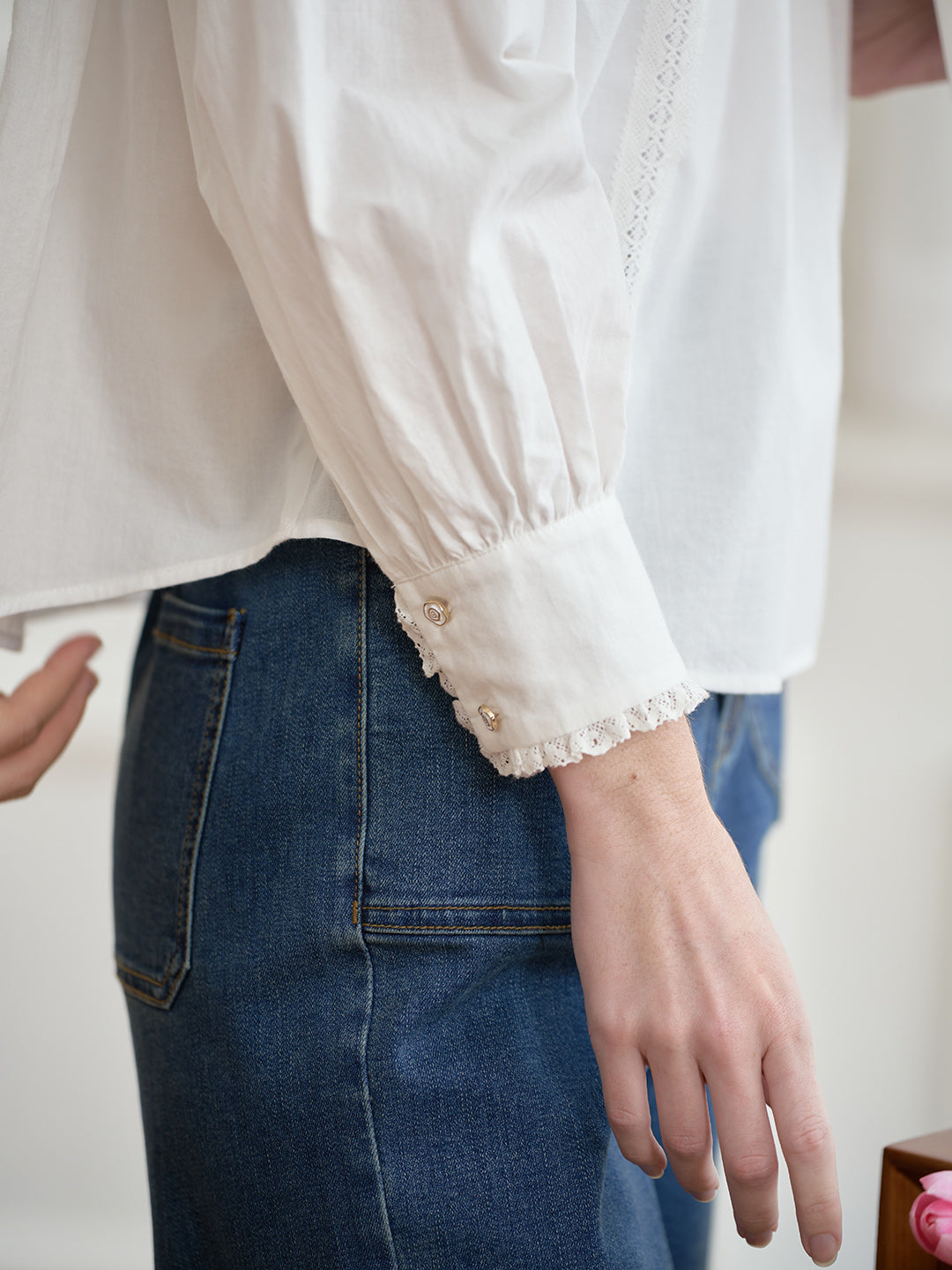 【Final Sale】Aylin Mock Neck Embroidered White Shirt