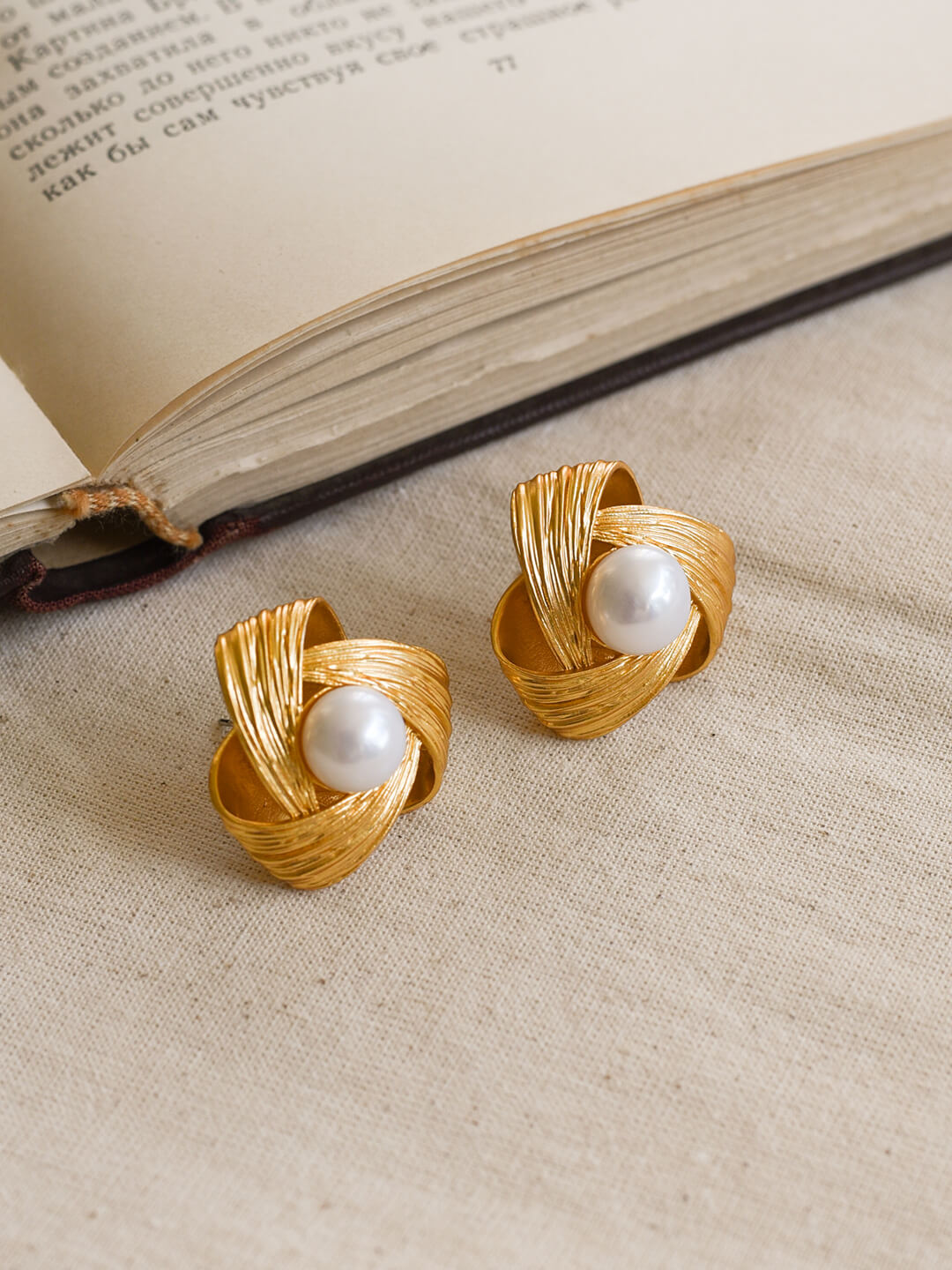 Macaron Pearl Earrings